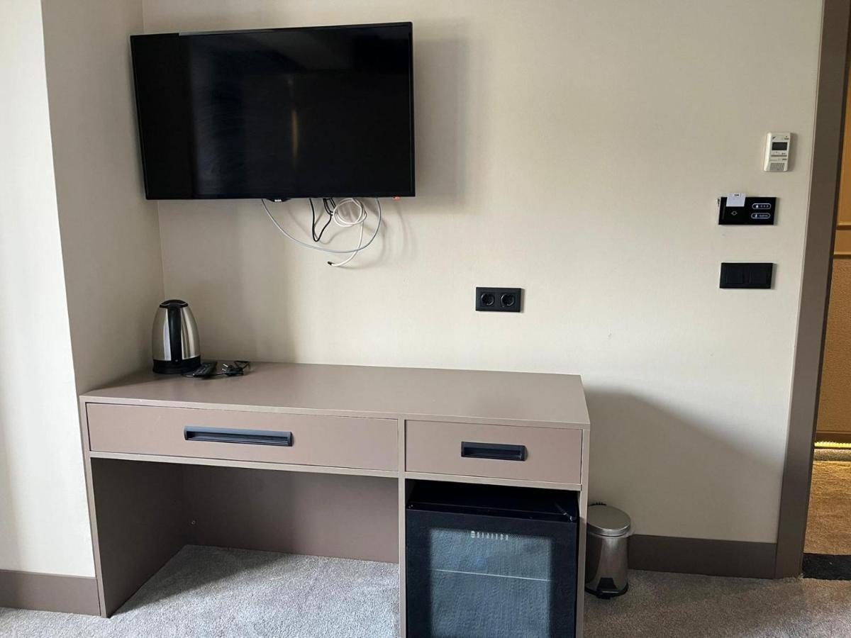 Istanblu Hotel Atasehir Isztambul Kültér fotó